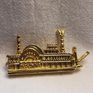 Beautiful Vintage Gold-Tone Paddle Wheel Steamboat Brooch